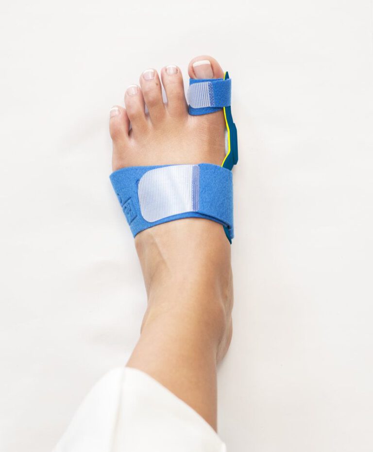 hallufix-hallux-valgus-schiene-slim-comfort-sanivita-wurst